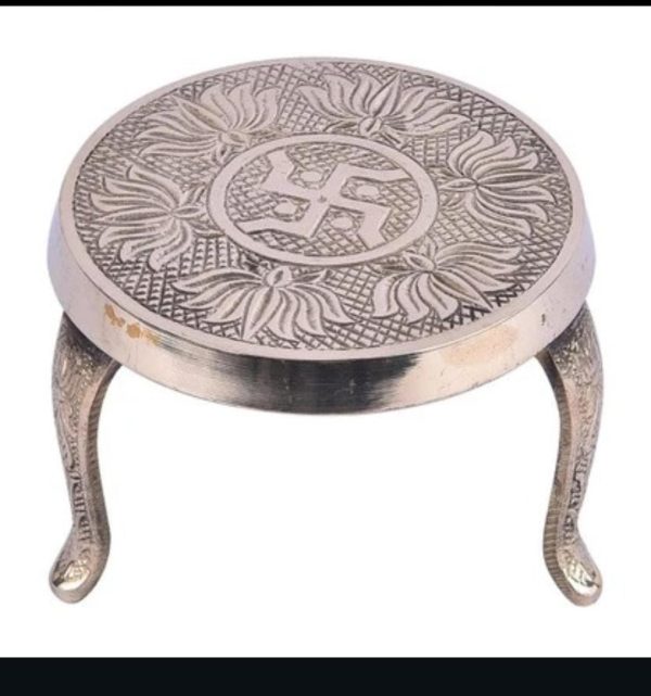 3 Leg Round God Stool
