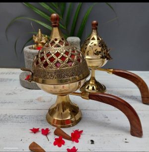 Brass with Wooden Doopam Holder Brass with Wooden Doopam Holder