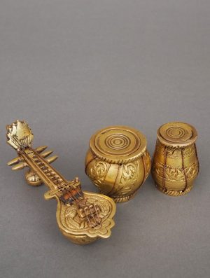 Veena Set